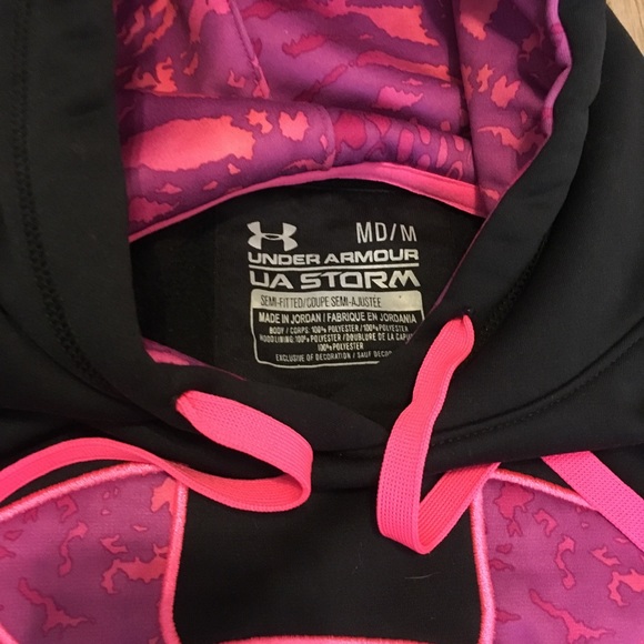 SOLD🚫🚫🚫 Under Armour Hoodie - Picture 3 of 3